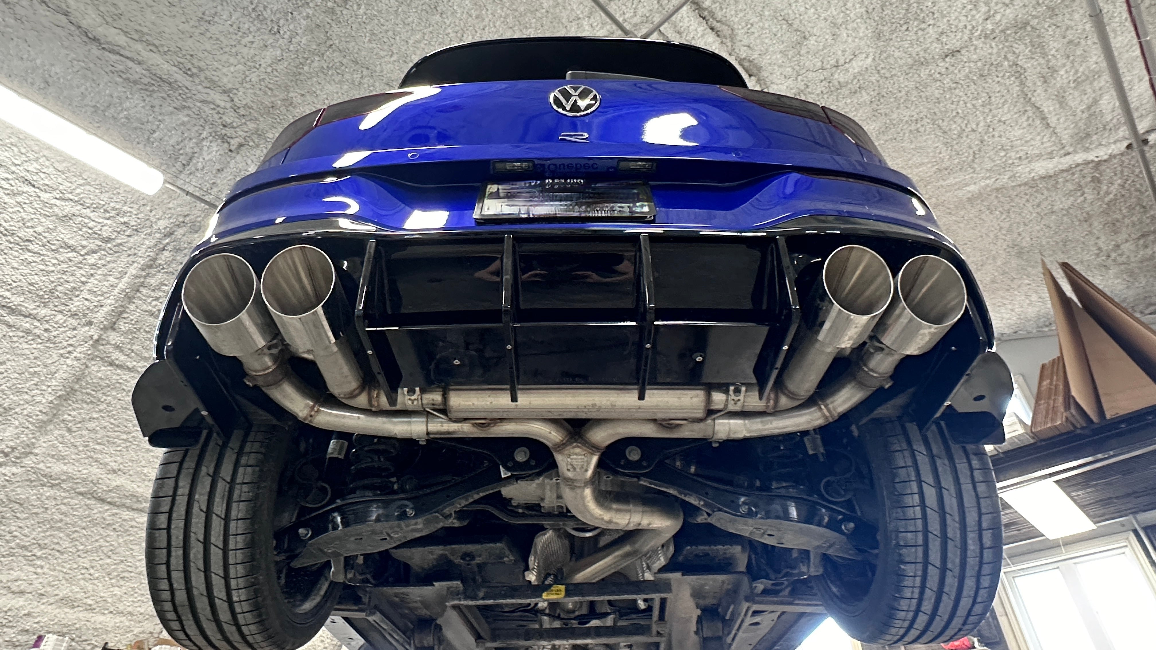 Rear Diffuser - Volkswagen Golf R MK8