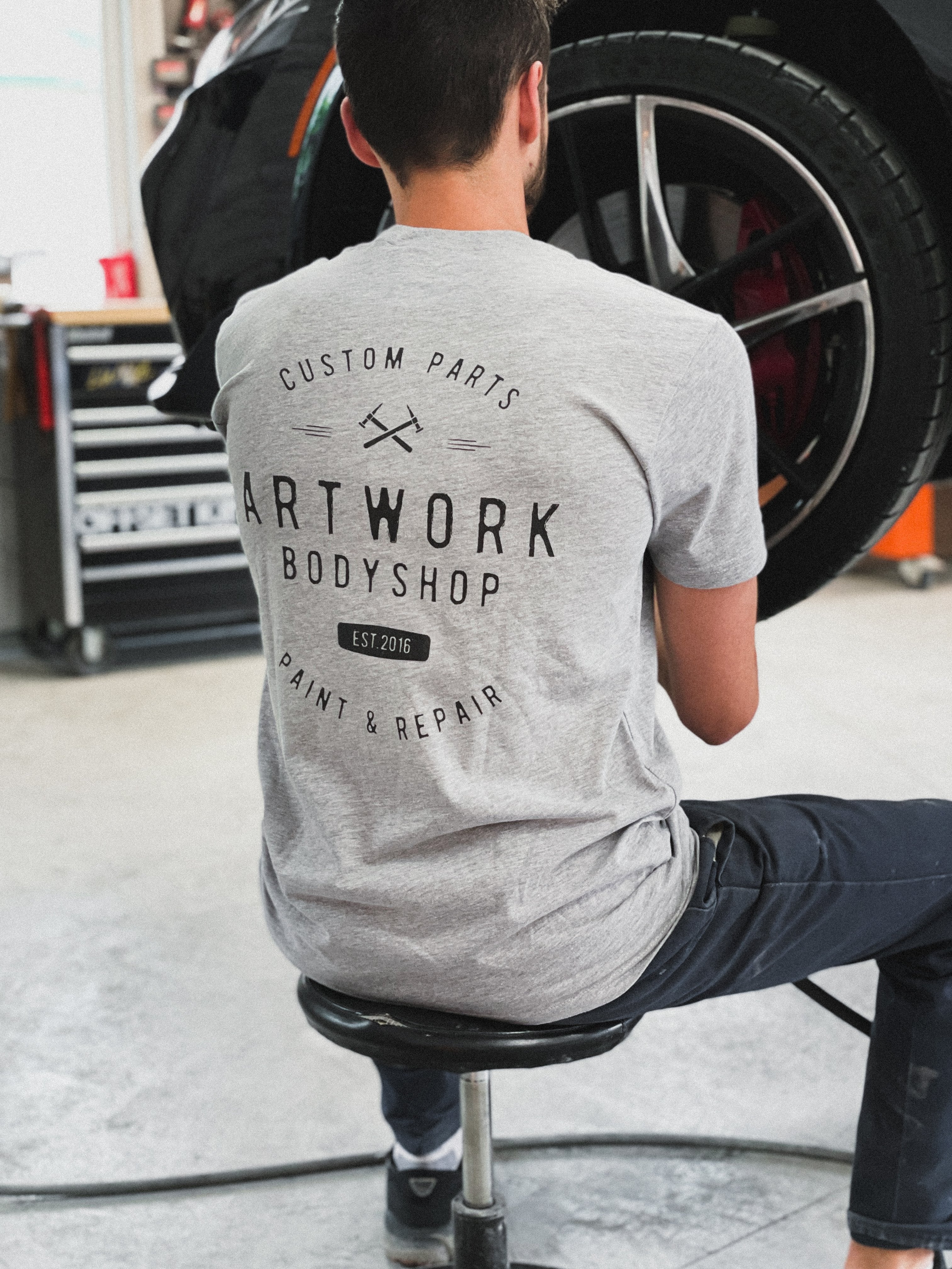 Artwork Vintage Logo Shirt - Grey - Artwork Bodyshop