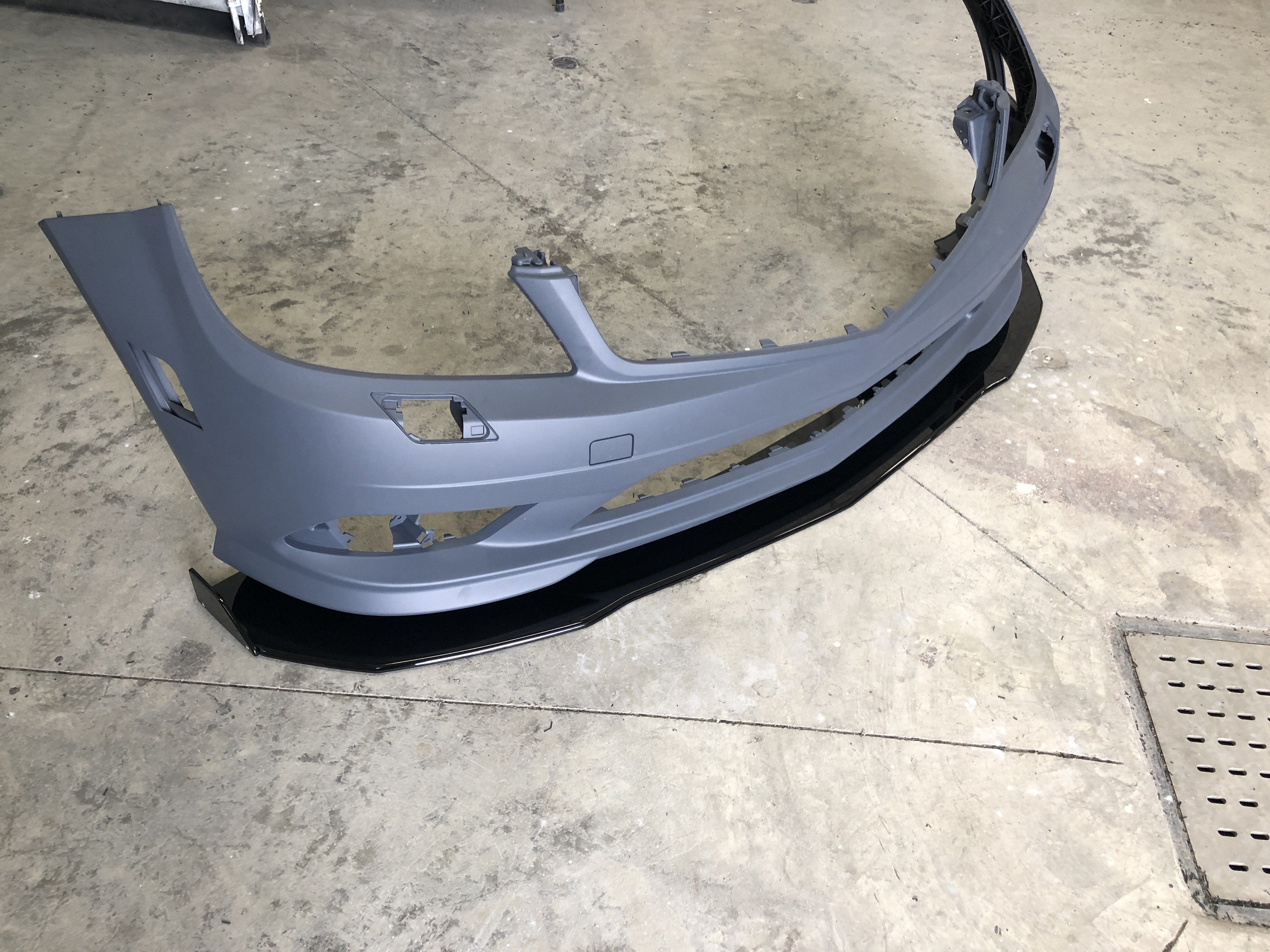 Front Splitter - Mercedes C300 07-14 - Artwork Bodyshop