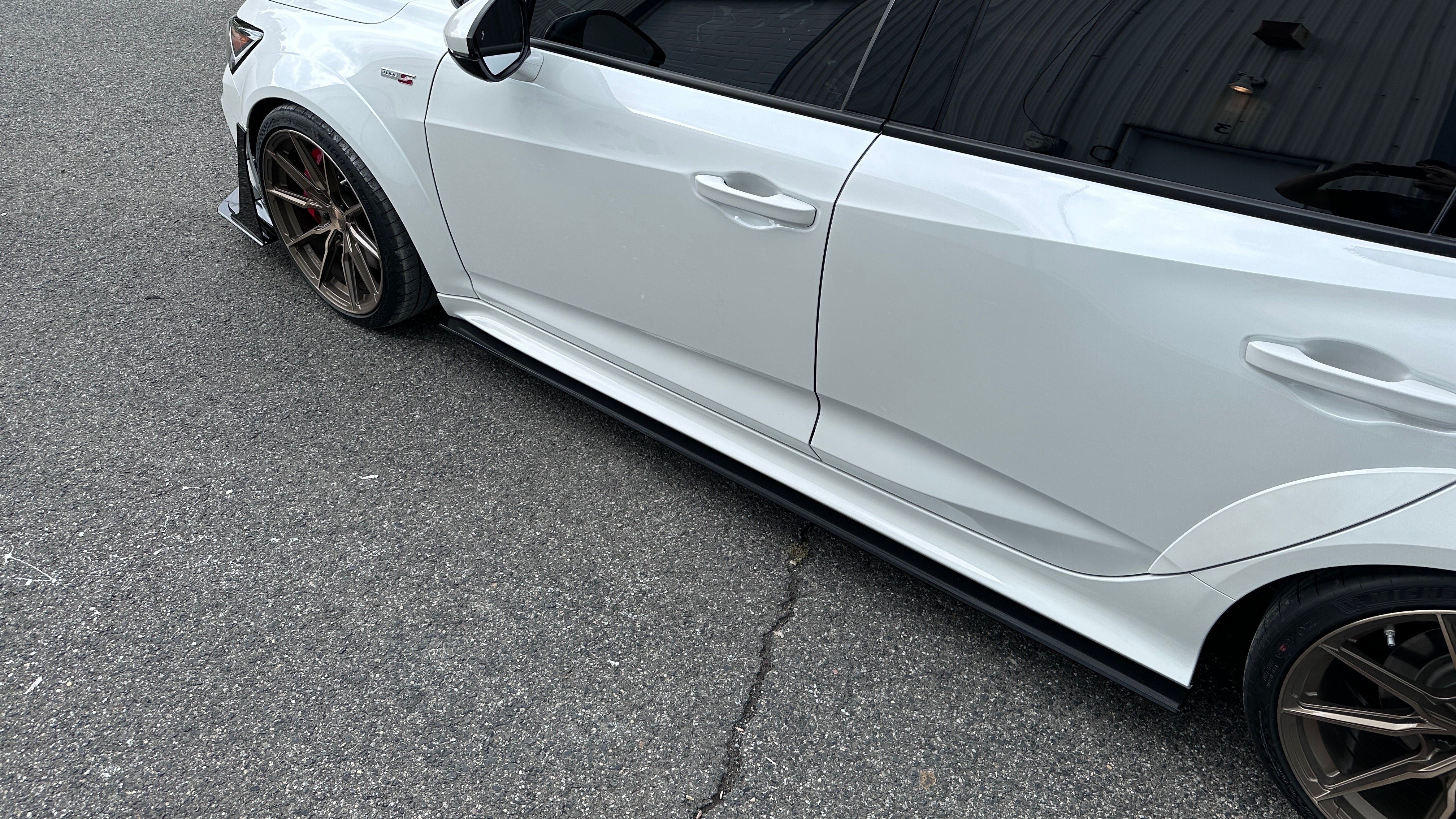 Side Splitters - Acura Integra Type S 2024 - Artwork Bodyshop Inc.