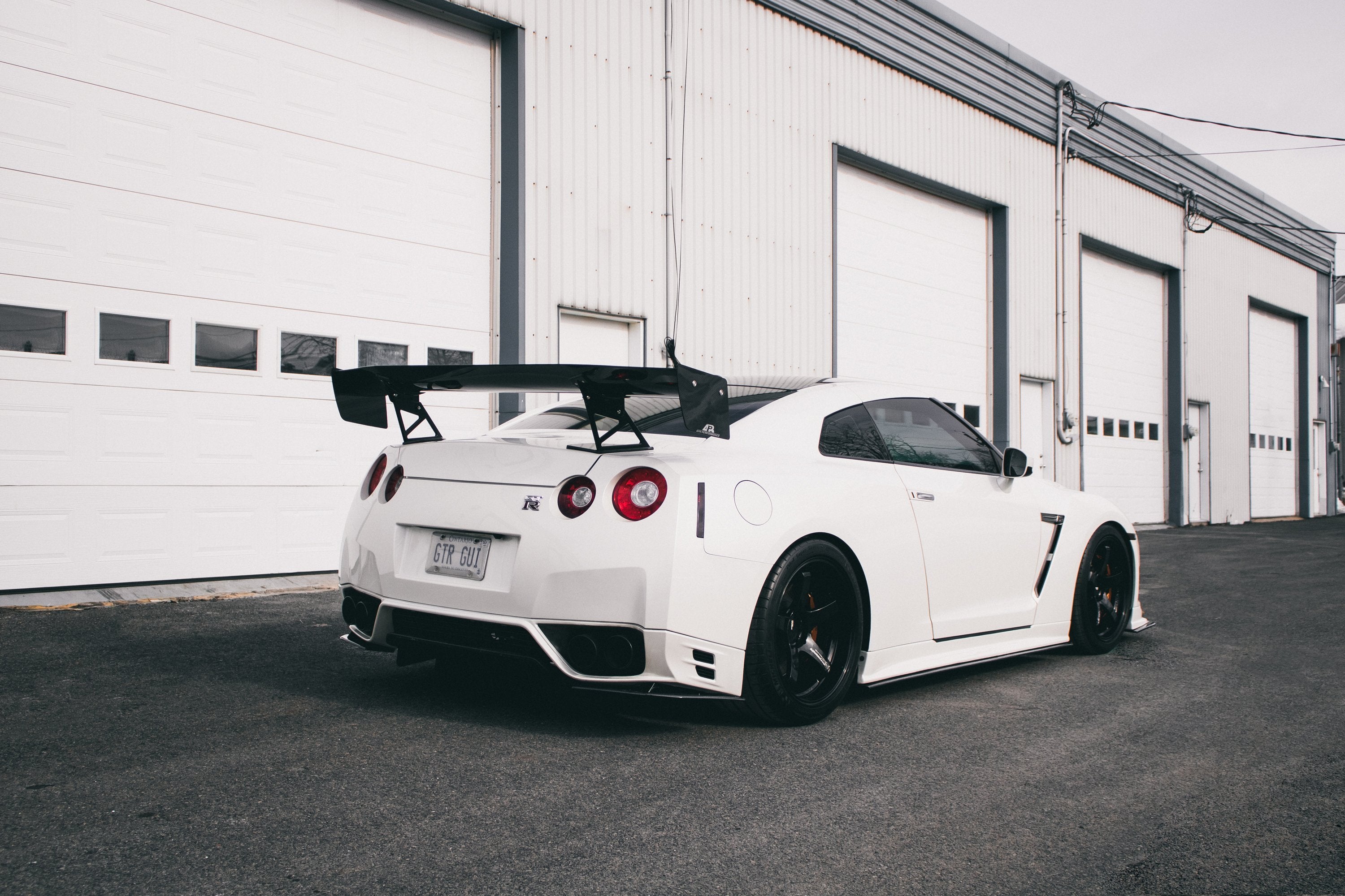 Side Splitters - Nissan GT-R R35 08-16 - Artwork Bodyshop