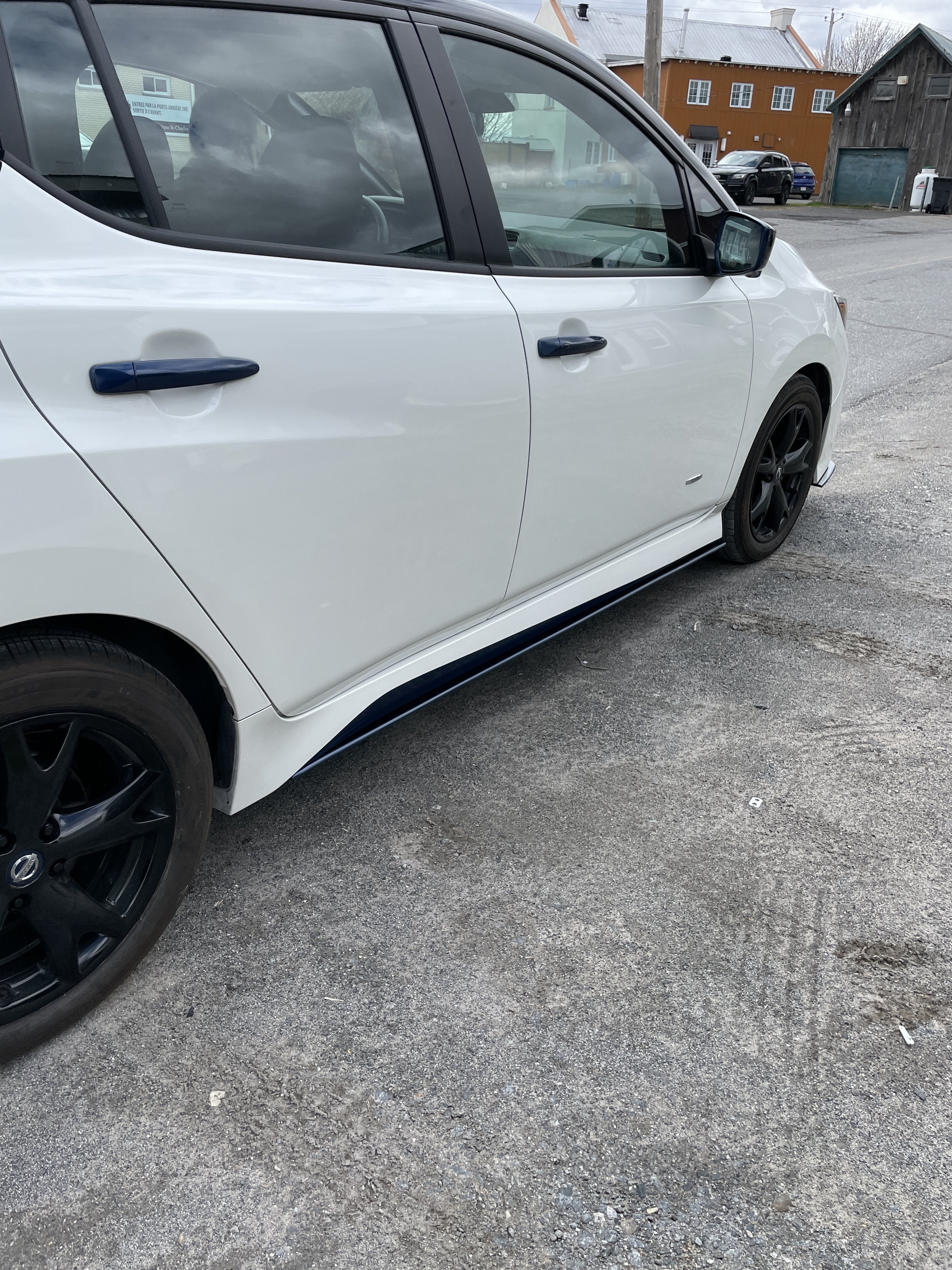 Side Splitters - Nissan Leaf 18-21 - Artwork Bodyshop