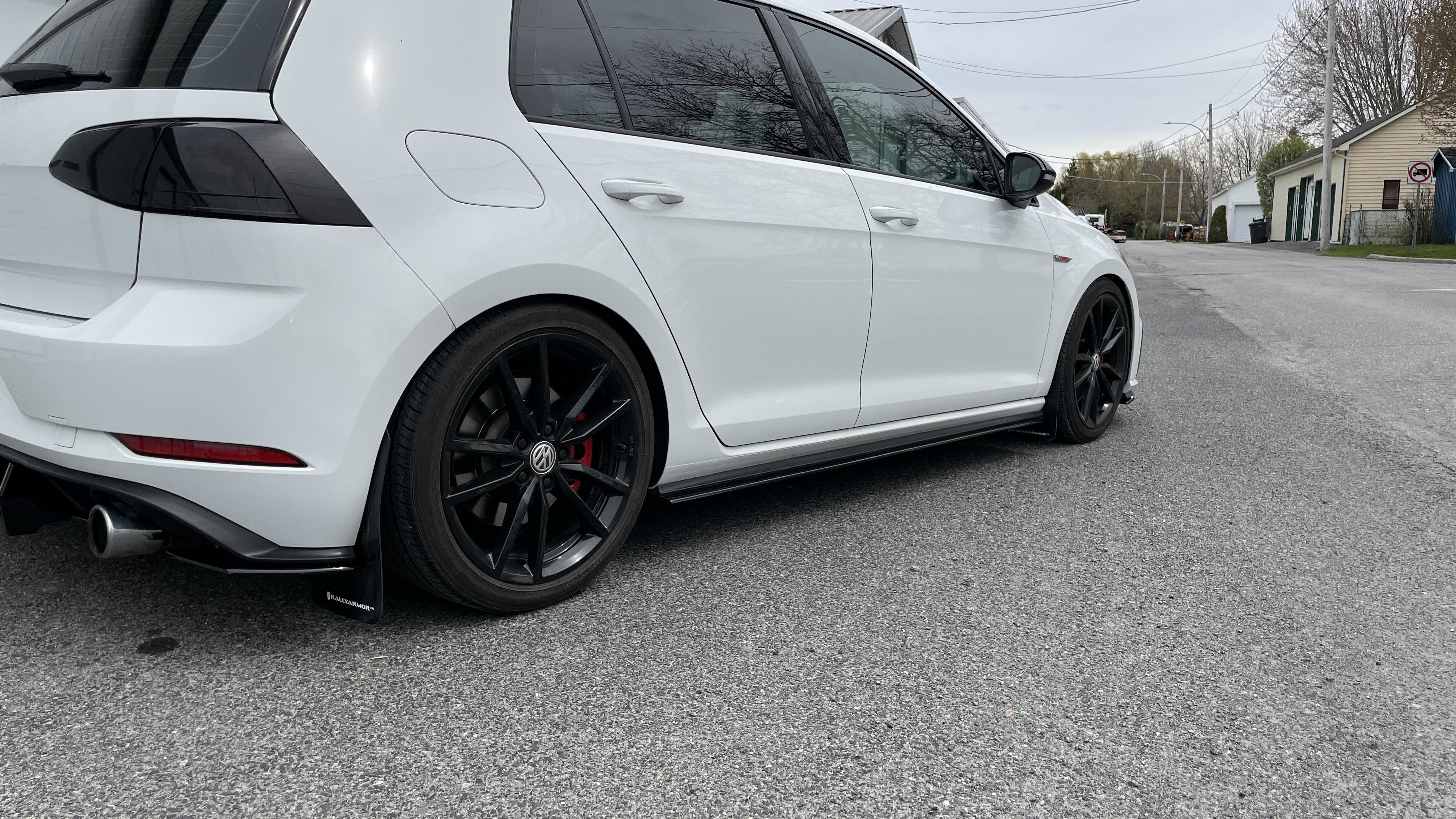 Side Splitters - Volkswagen Golf GTI MK7/MK7.5 - Artwork Bodyshop